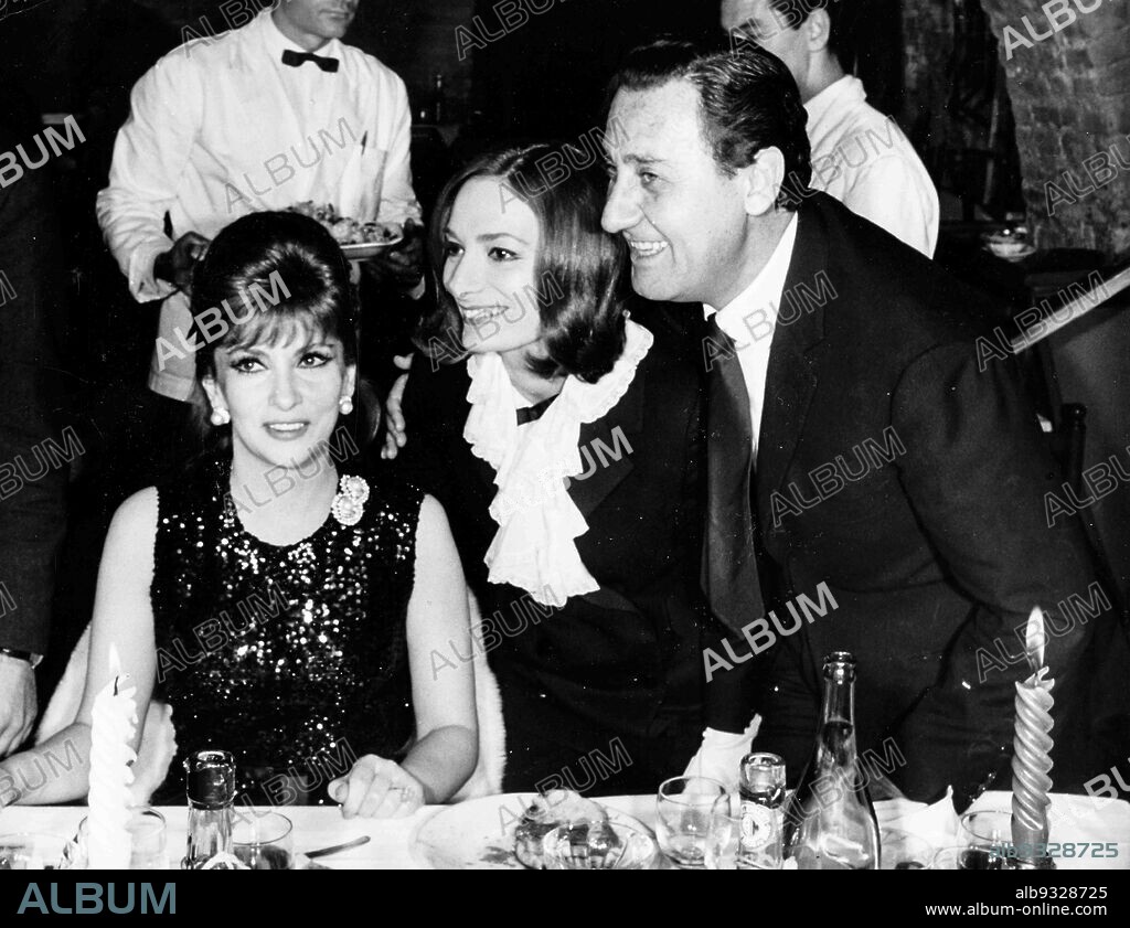 Gina Lollobrigida, Alberto Sordi and Rossella Falk, Rome 1967.
