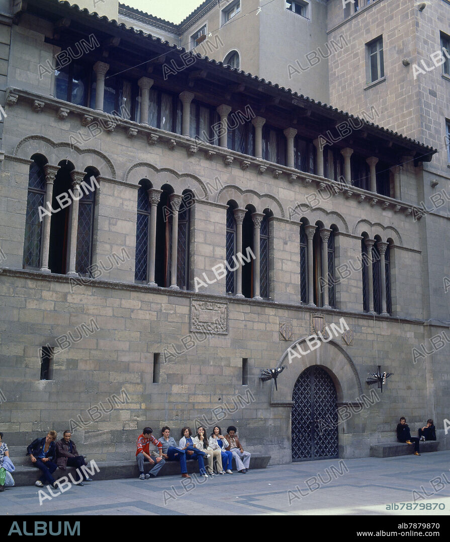 EXTERIOR - FOTO AÑOS 70.