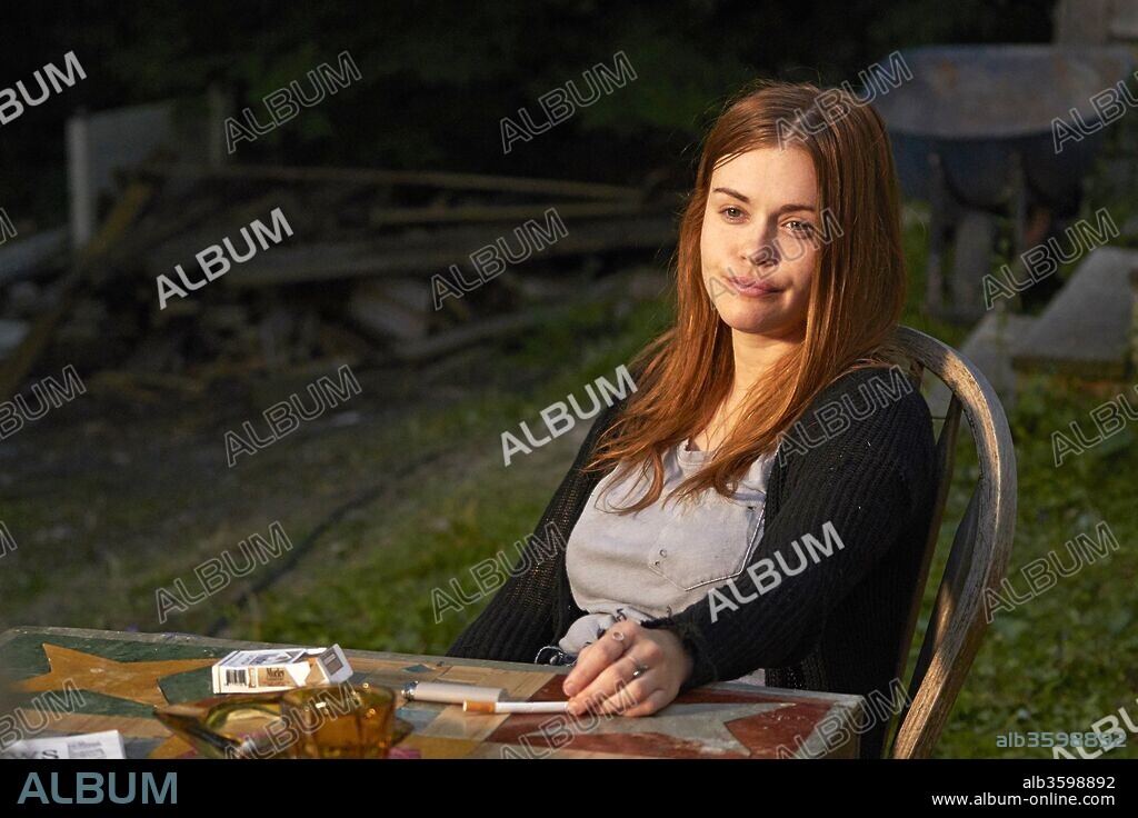 HOLLAND RODEN in CHANNEL ZERO, 2016, directed by NICK ANTOSCA. Copyright UNIVERSAL CABLE PRODUCTIONS. Season 3 Chapter 1.