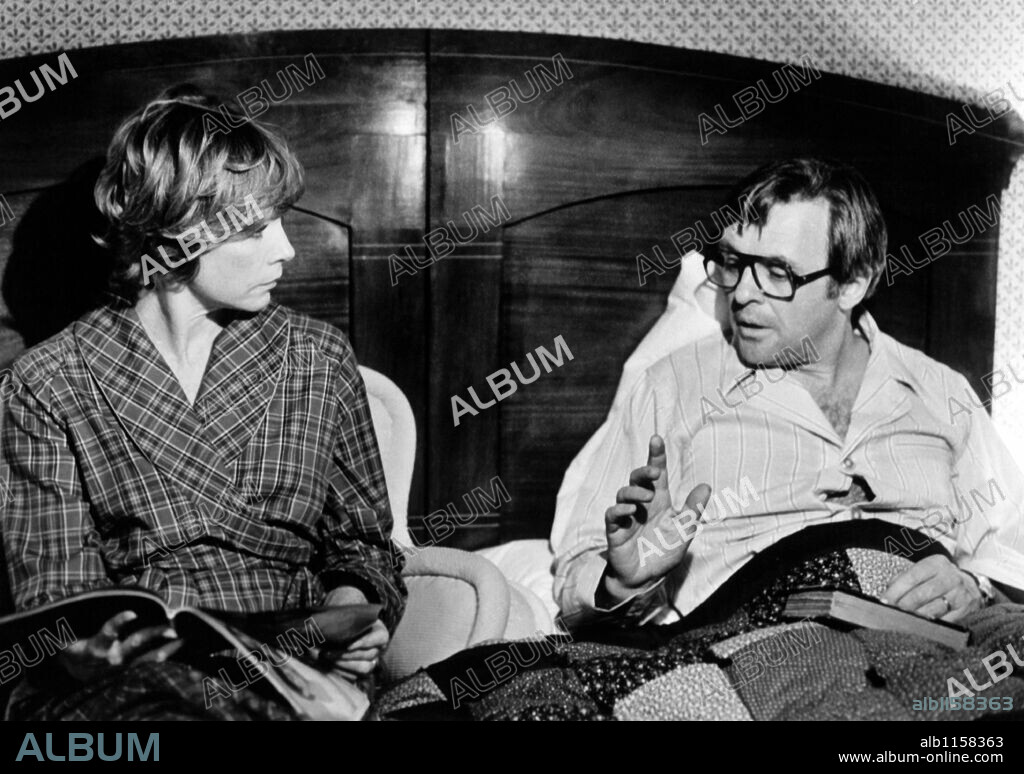 ANTHONY HOPKINS and SHIRLEY MACLAINE in A CHANGE OF SEASONS, 1980, directed by RICHARD LANG. Copyright 20TH CENTURY FOX.