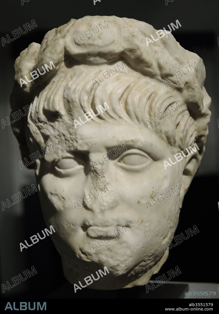 Nerón (Claudio César Druso Germánico) (37-68). Emperador romano, último representante de la familia Julia-Claudia. Busto del emperador con corona de laurel. Mármol. Siglo I. Museo Romano-Germánico. Colonia. Alemania.