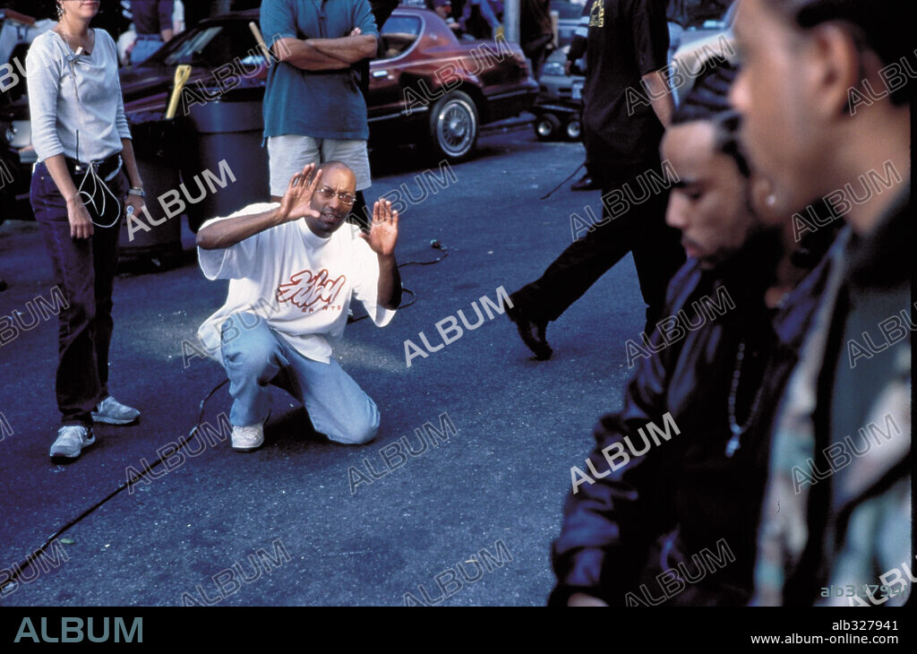 JOHN SINGLETON in SHAFT, 2000, directed by JOHN SINGLETON. Copyright LAKESHORE ENTERTAINMENT / REED, ELI.
