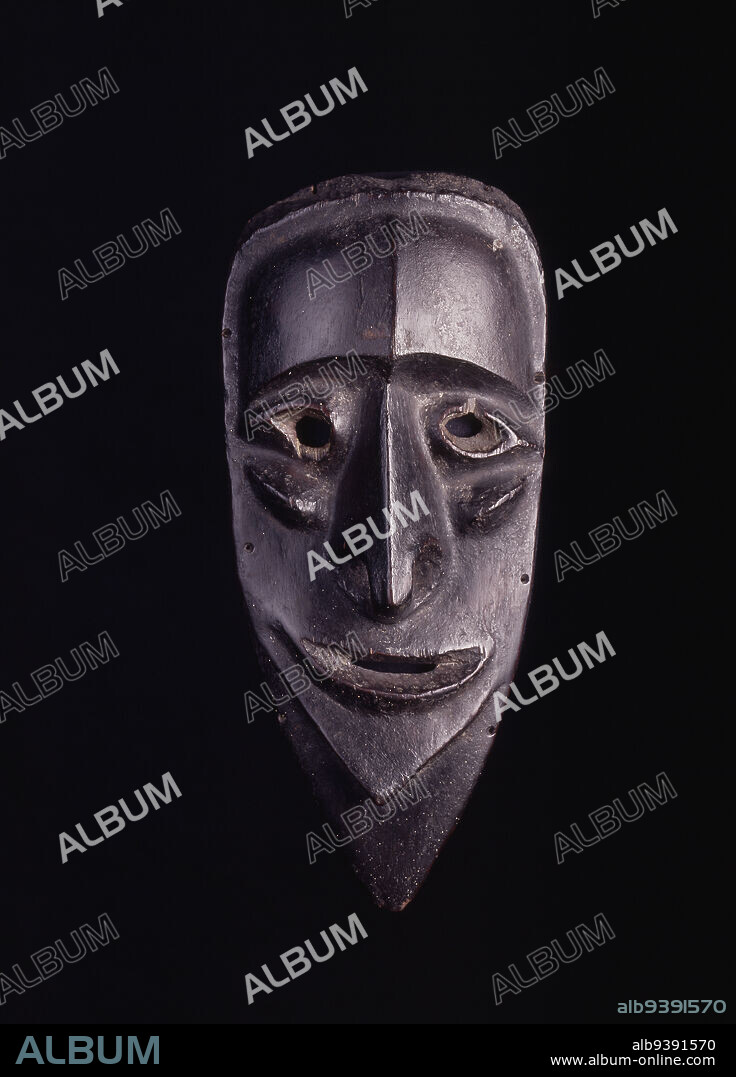 Mask, Malekulan, probably 19th century or earlier, Wood, Malampa province, Melanesia, Vanuatu, Oceania, Costume & clothing, masks, 15 3/8 x 6 11/16 x 2 3/4 in. (39 x 17 x 7 cm).