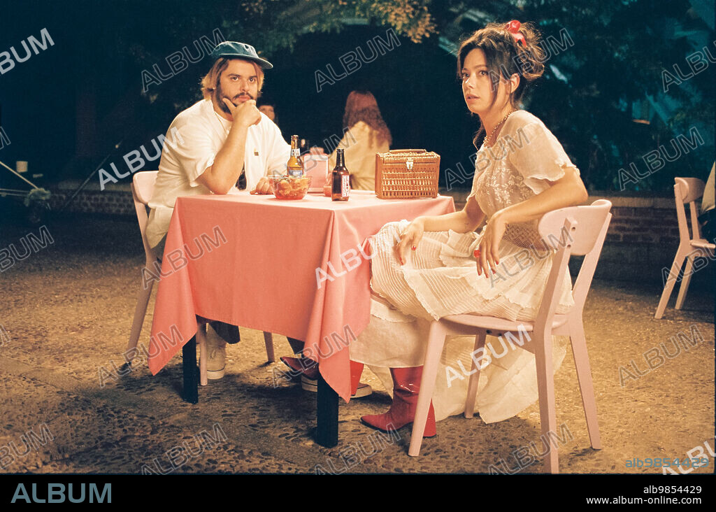 ANNA CASTILLO and Brays Efe in THE FANTASTIC GOLEM AFFAIRS, 2023 (EL FANTASTICO CASO DEL GOLEM), directed by BURNIN' PERCEBES, JUAN GONZALEZ and NANDO MARTINEZ. Copyright AQUI Y ALLI FILMS.
