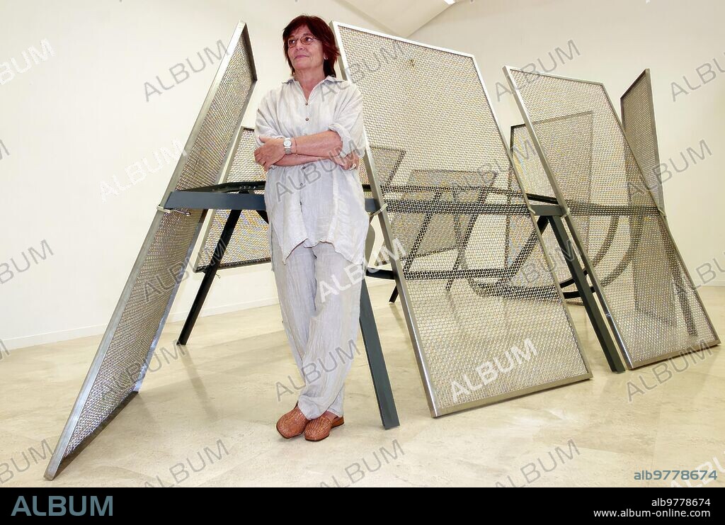 Madrid, 09/15/2004. Interview with Susana Solano who presents her latest works made between 2003 and 2004 at the Helga de Alvear gallery. Photo: Sigefredo ARCHDC.