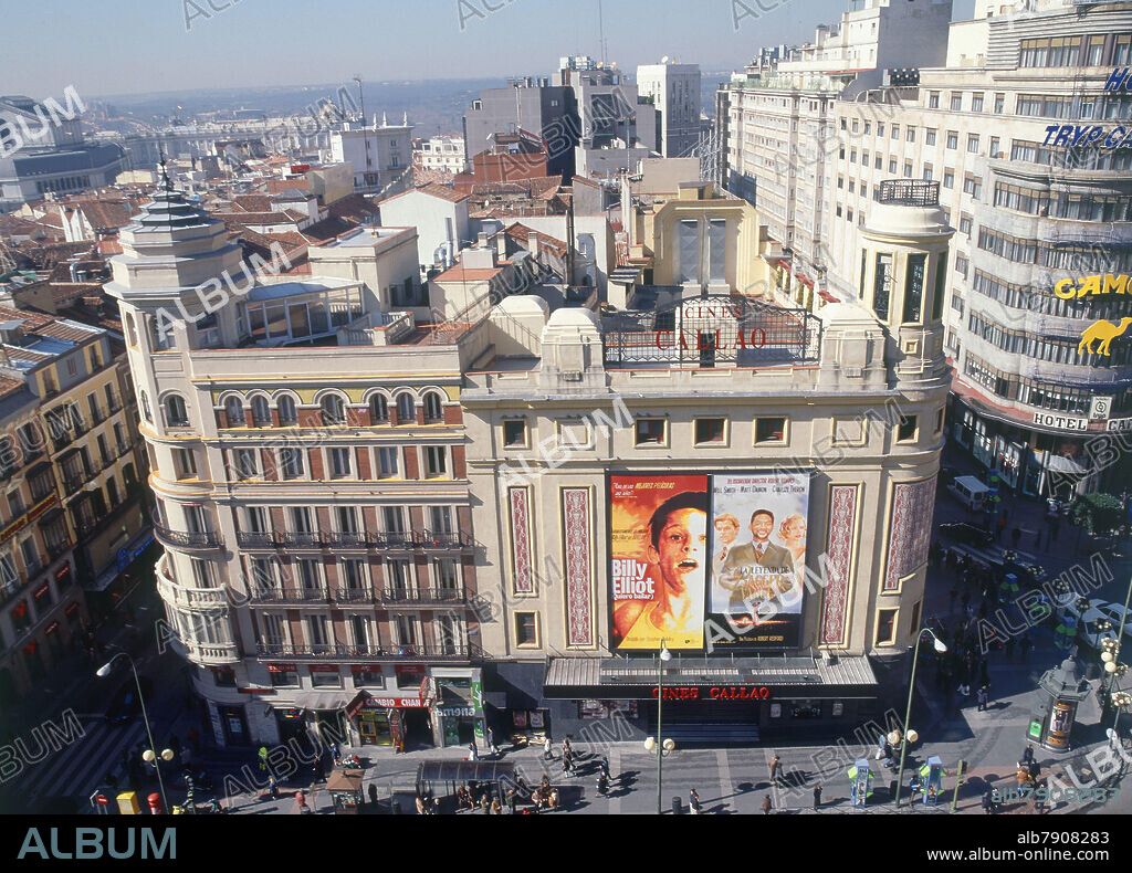 LUIS GUTIERREZ SOTO (1900-1977). CINE CALLAO EDIFICIO ART DECO SITUADO EN LA PLAZA DE CALLAO NUMERO 3 CON REMINISCENCIAS MODERNISTAS CONSTRUIDO EN 1927 - FOTO AÑOS 00.