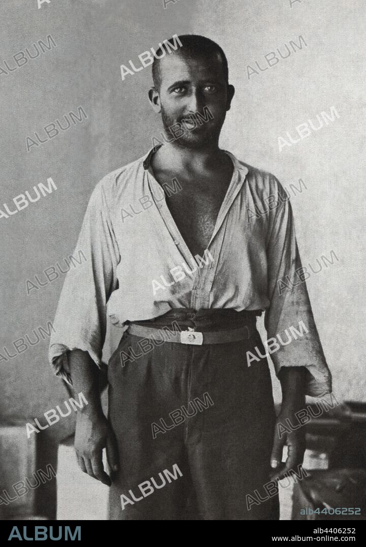 Ramón Franco Bahamonde (1896-1938), militar, aviador y político español. Miembro del vuelo del Plus Ultra de Madrid a Buenos Aires en 1926.