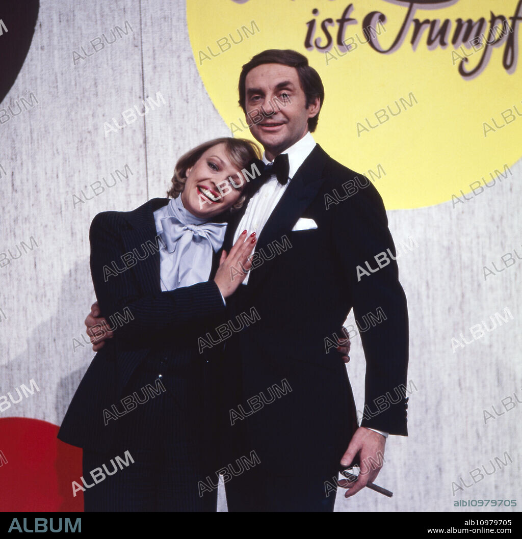 Harald Juhnke and Barbara Schöne are moderating the late-night show Musik ist Trumpfat the ZDF wishing concert, Germany 1979.