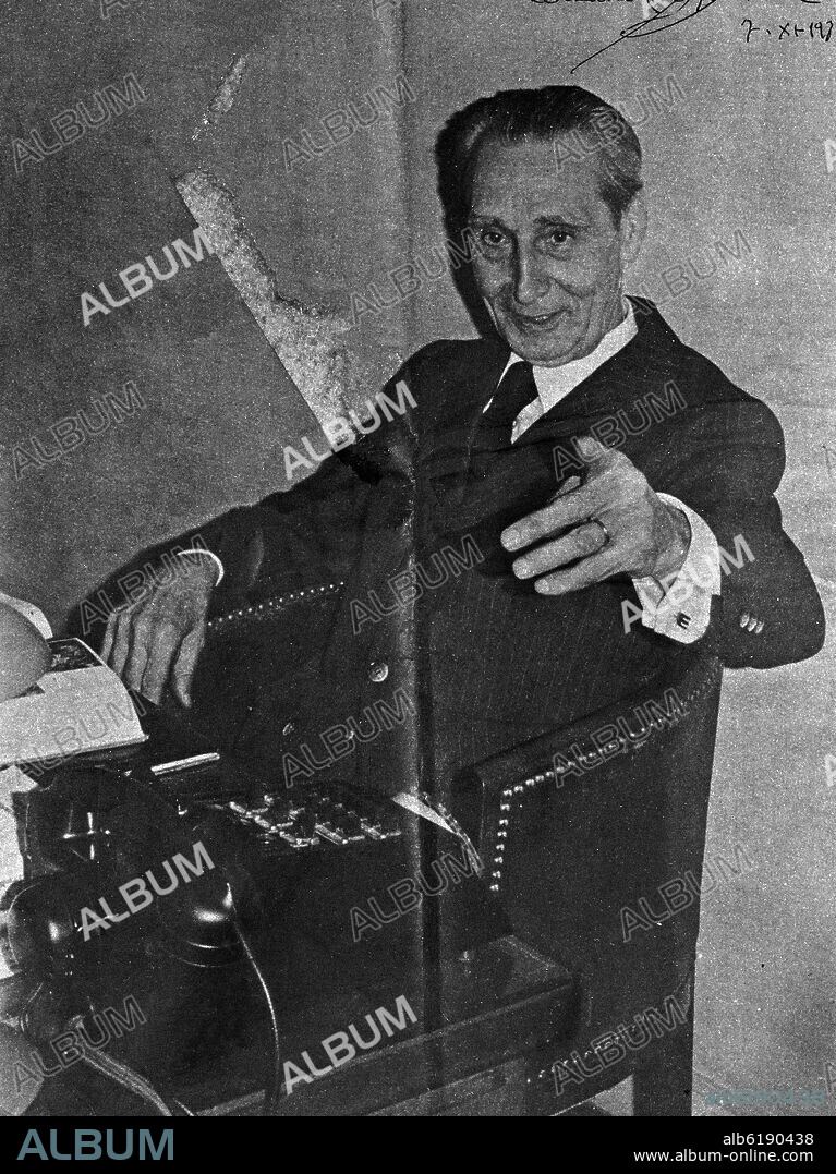 JESUS MARIA DE LEIZAOLA, LEHENDAKARI EN EL EXILIO DE 1960 A 1979, PARIS.