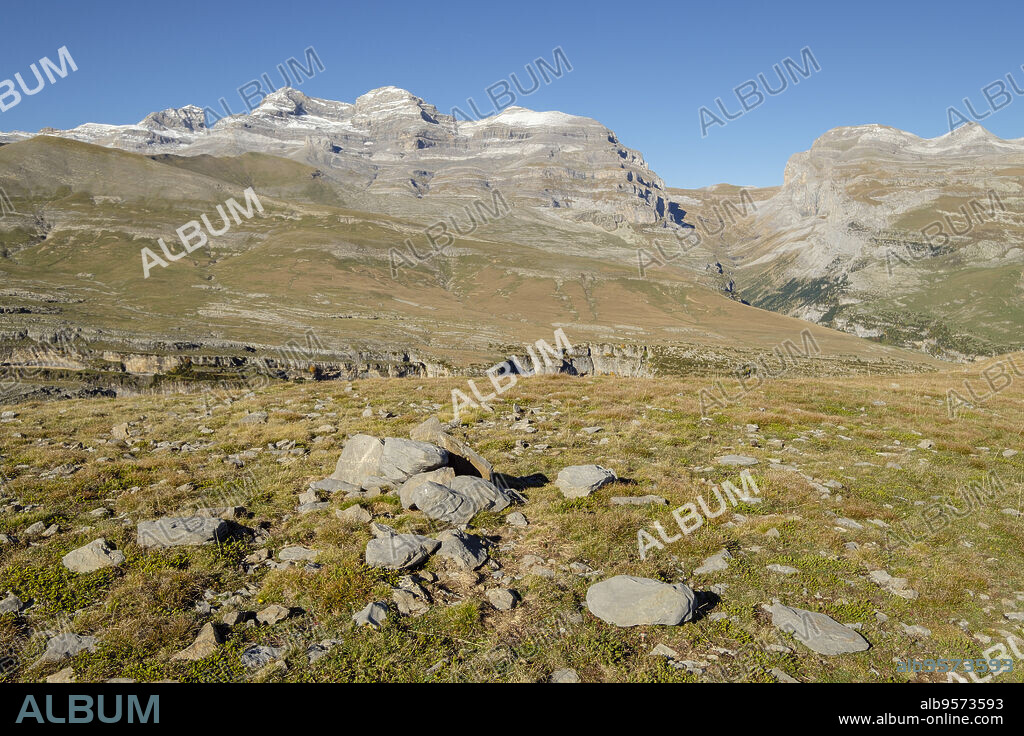 parque nacional de Ordesa y Monte Perdido, comarca del Sobrarbe, Huesca, Aragón, cordillera de los Pirineos, Spain.