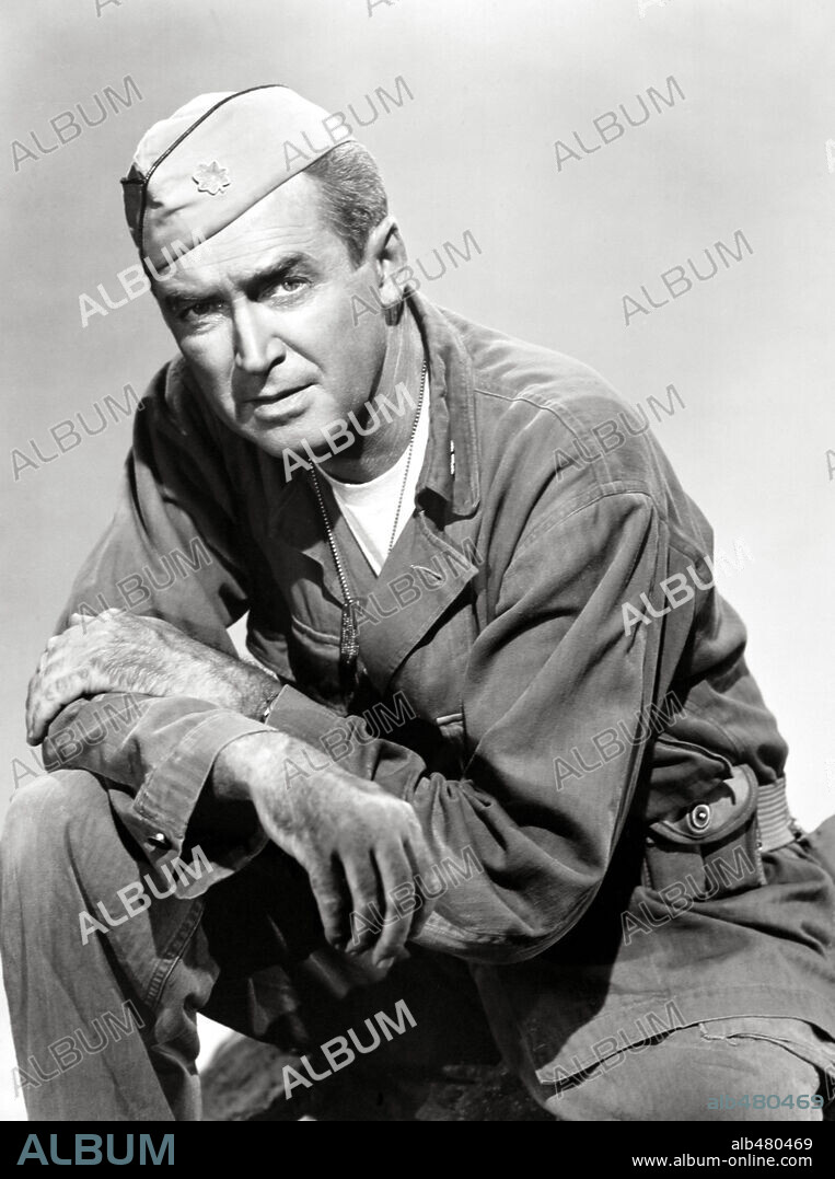 JAMES STEWART en SENDERO DE FURIA, 1960 (THE MOUNTAIN ROAD), dirigida por DANIEL MANN. Copyright COLUMBIA PICTURES.