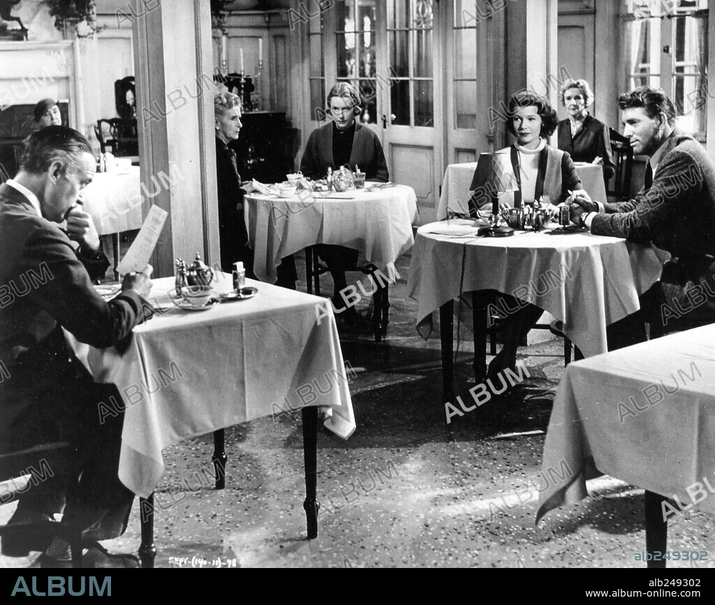 BURT LANCASTER, DAVID NIVEN and RITA HAYWORTH in SEPARATE TABLES, 1958, directed by DELBERT MANN. Copyright UNITED ARTISTS.