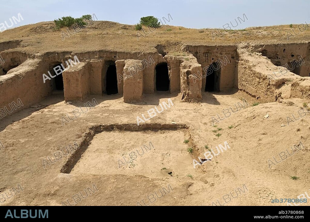 Early Buddhist archeological site of Kara Tepe, Termez, Amudarja valley, Uzbekistan, Central Asia, Asia.