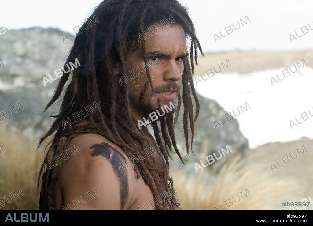 STEVEN STRAIT in 10,000 B. C., 2008, directed by ROLAND EMMERICH. Copyright WARNER BROS. PICTURES/LEGENDARY PICTURES/MARK GORDON PROD./ / UPTON, OLIVER.