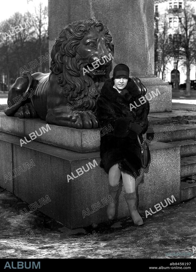 ARKIV 1928. Tora Teje (1893-1970) skådespelerska. Svensk teaters stora tragedienne under en lång följd av år på bland annat på Dramaten. Medverkade i många filmer, främst på 1920-talet, bland annat i Mauritz Stillers "Eroticon".. Swedish actor Tora Teje.. Foto: TT Historical/1900. Scanpix Sweden.