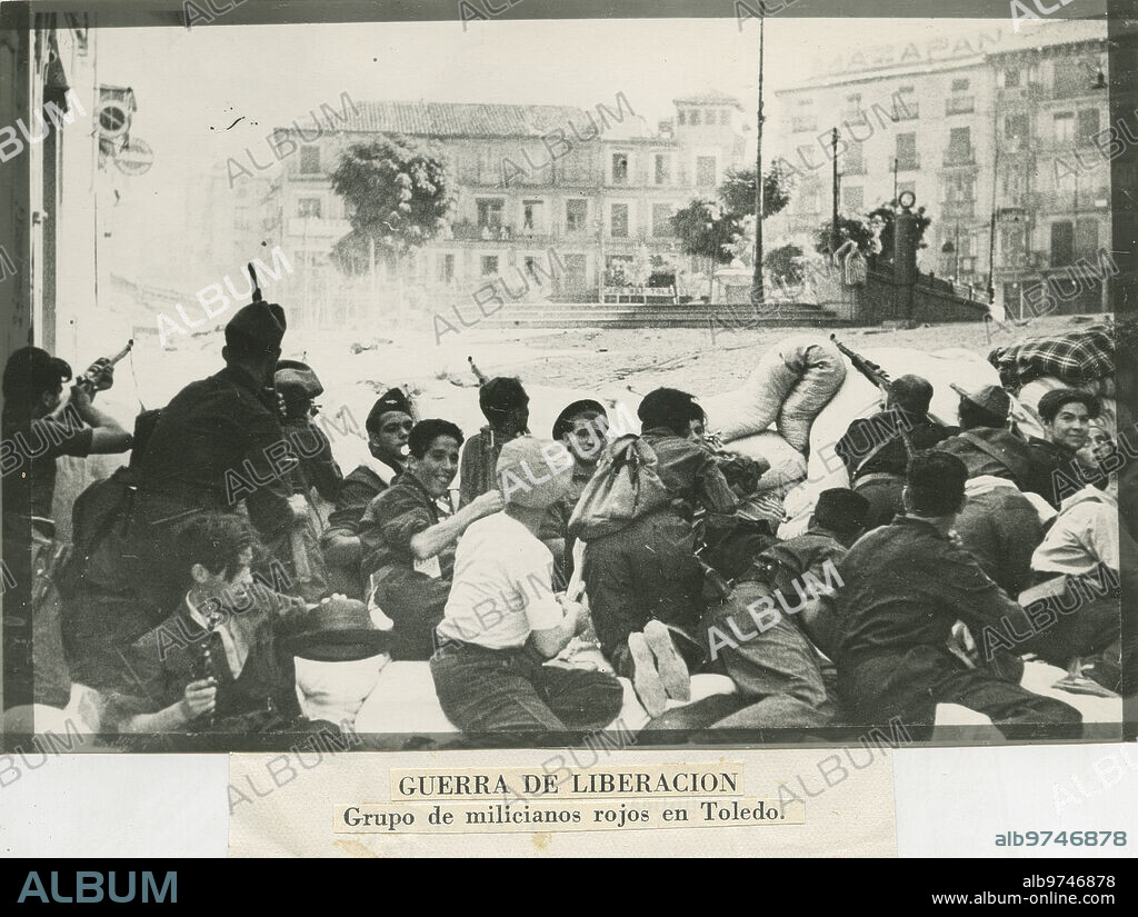 Agosto 1936. Toledo (España). Guerra Civil Española. Guerra de liberación: grupo de milicianos rojos en Toledo.