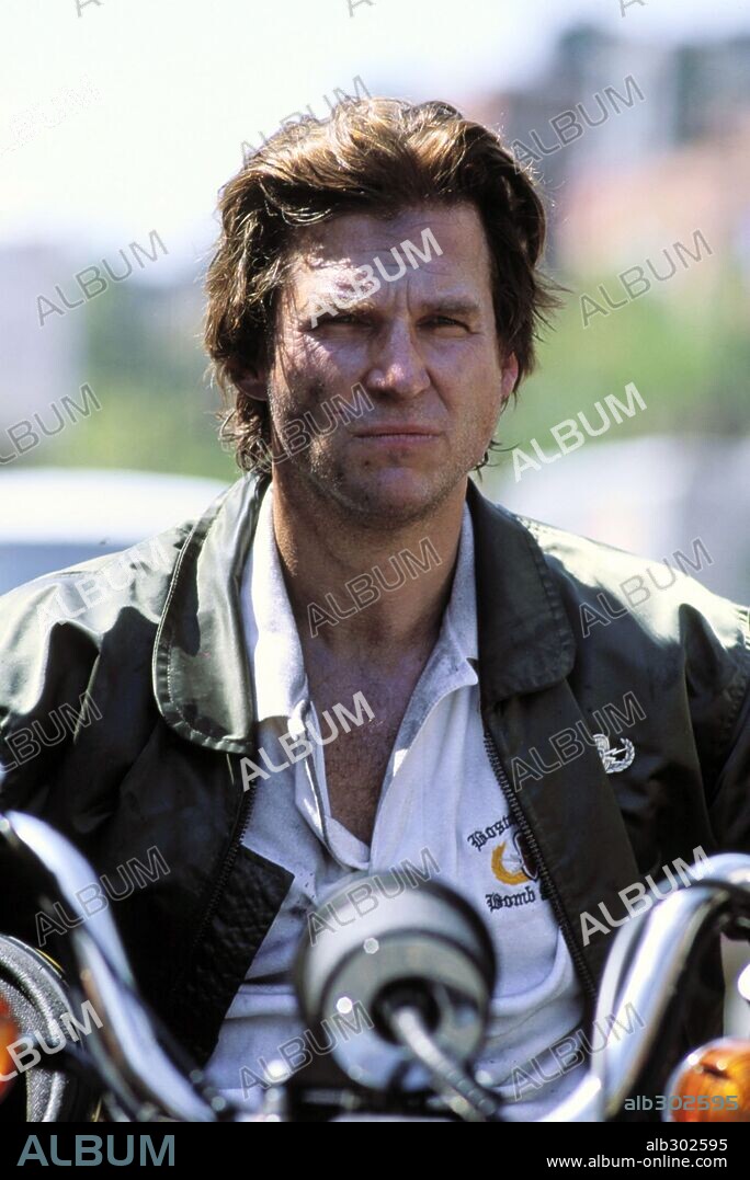 JEFF BRIDGES en VOLAR POR LOS AIRES, 1994 (BLOWN AWAY), dirigida por STEPHEN HOPKINS. Copyright METRO GOLDWYN.