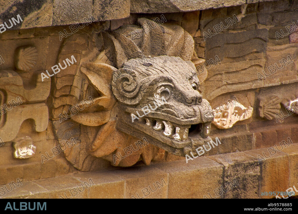 Image of the feathered snake (Quetzalcoatl). Pyramid of the temple of Quetzalcoatat(250-300 dc).Teotihuacán. State of Mexico.Mexico.