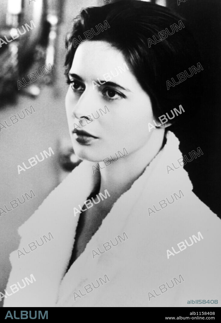 ISABELLA ROSSELLINI in WHITE NIGHTS, 1985, directed by TAYLOR HACKFORD. Copyright COLUMBIA PICTURES.