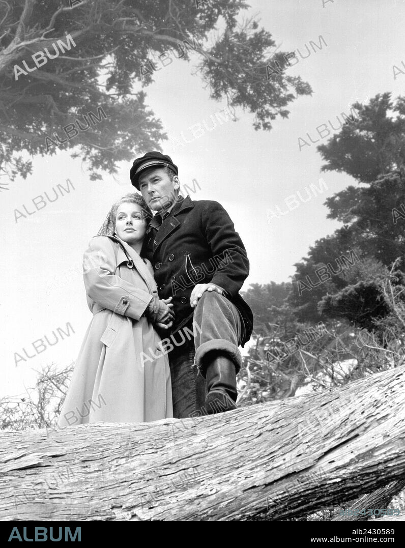 ANN SHERIDAN and ERROL FLYNN in EDGE OF DARKNESS, 1943, directed by LEWIS MILESTONE. Copyright WARNER BROS/FIRST NATIONAL.