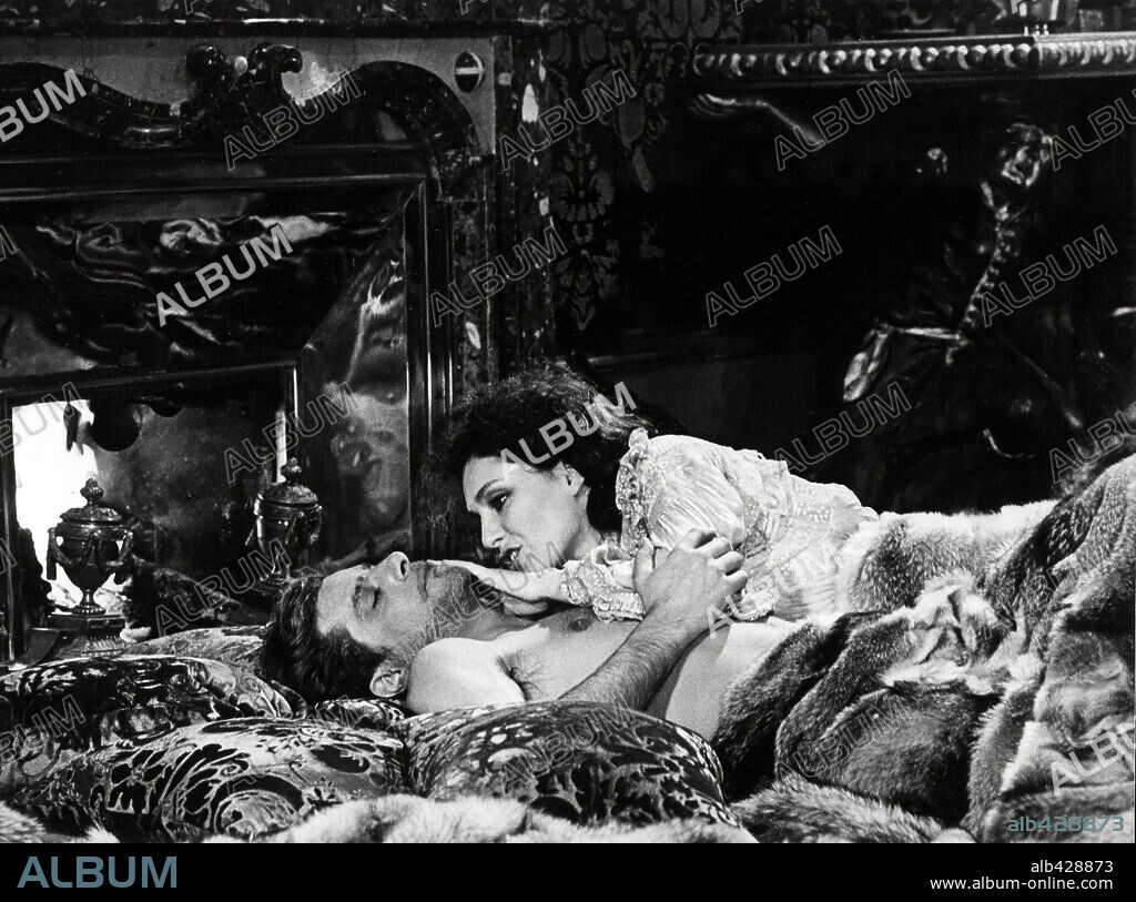 GIANCARLO GIANNINI and LAURA ANTONELLI in THE INNOCENT, 1976 (L' INNOCENTE), directed by LUCHINO VISCONTI. Copyright ANALYSIS FILM RELEASING CORP.