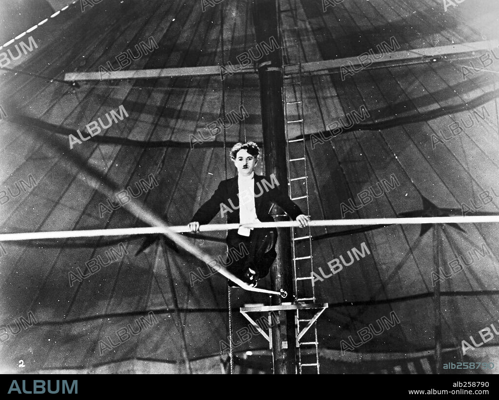 CHARLIE CHAPLIN en EL CIRCO, 1928 (THE CIRCUS), dirigida por CHARLES CHAPLIN. Copyright CHAPLIN/UNITED ARTISTS.