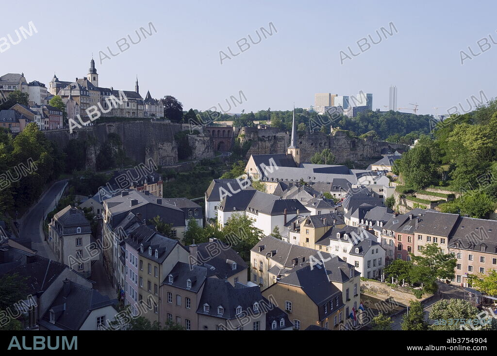 Modern architecture of the EU district on Kirchberg Plateau and Old Town fortifications, UNESCO World Heritage Site, Luxembourg City, Grand Duchy of Luxembourg, Europe.