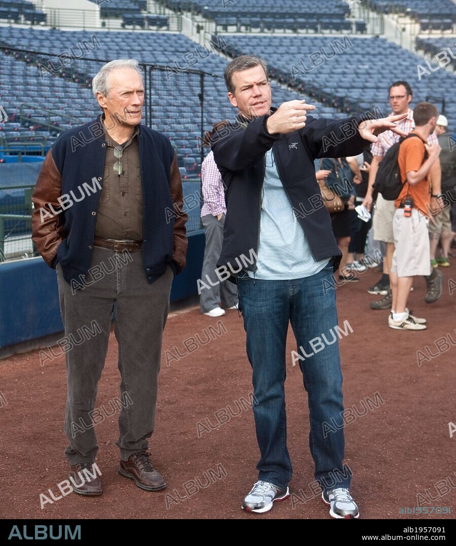 CLINT EASTWOOD and ROBERT LORENZ in TROUBLE WITH THE CURVE, 2012, directed by ROBERT LORENZ. Copyright MALPASO PRODUCTIONS.