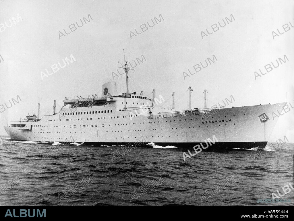 1956.. Orig. bildtext... FARTYGSKATASTROFEN UTANFÖR NANTUCKET. M/S Stockholm till havs. (Arkiv.) 26.7.56. Anm. Kollisionen mellan italienska S/S Andrea Doria och M/S Stockholm 1956, då Andrea Doria sjönk utanför Nantucket, Massachusetts, USA. CD708 sites: SVERIGE*.