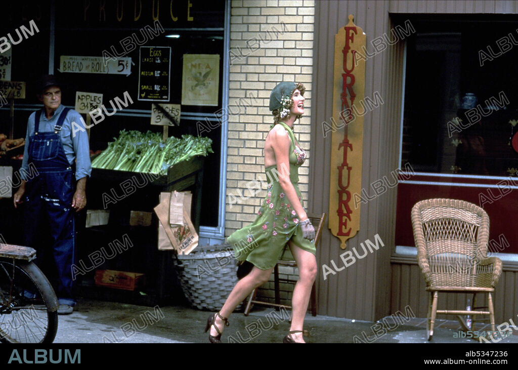 LAURA DERN in DIE LUST DER SCHÖNEN ROSE, 1991 (RAMBLING ROSE), unter der Regie von MARTHA COOLIDGE. Copyright NEW LINE CINEMA.