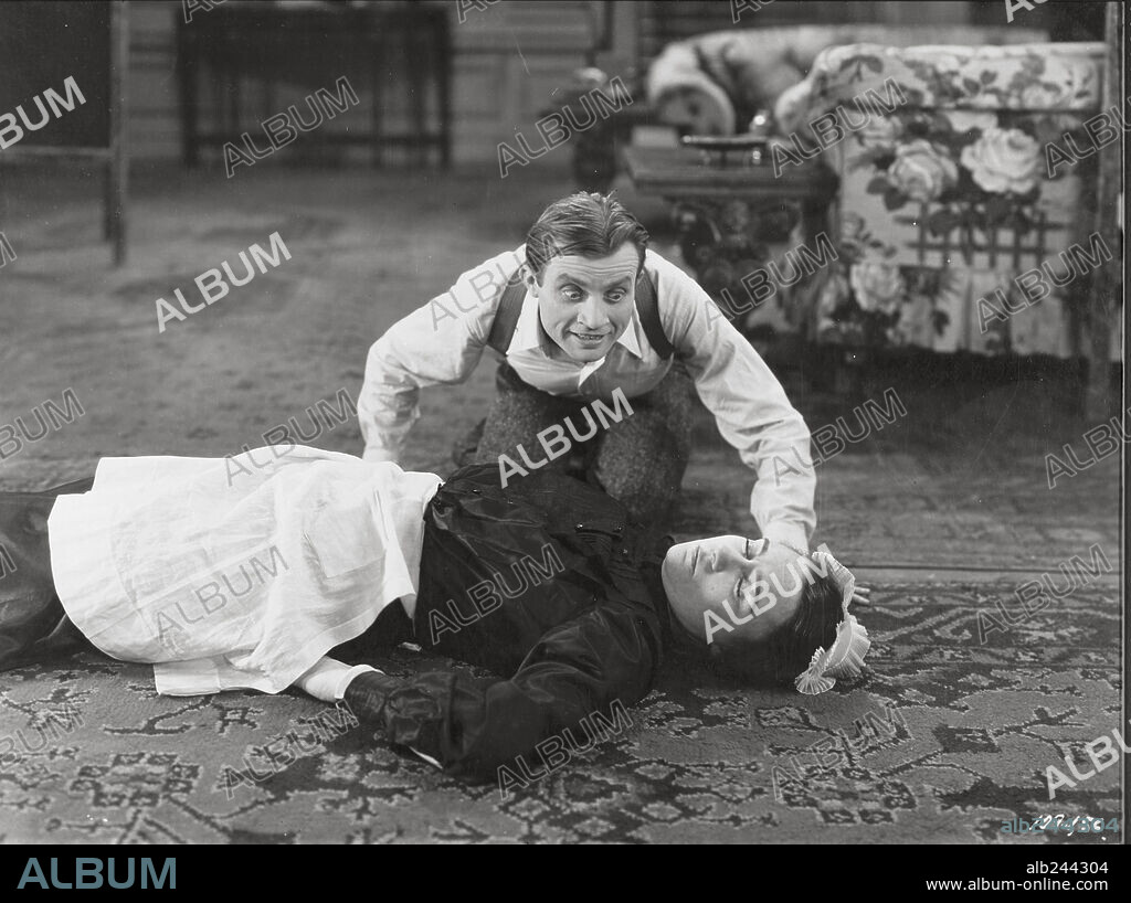 DWIGHT FRYE in DRACULA, 1931, directed by TOD BROWNING. Copyright UNIVERSAL PICTURES.
