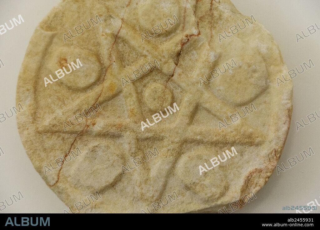 cabecera de sepultura,siglo XIV, de convento de San Antonio,museo de Evora,Evora,Alentejo,Portugal, europa.