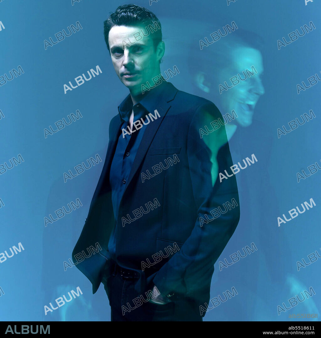 MATTHEW GOODE in A DISCOVERY OF WITCHES, 2018, directed by FARREN BLACKBURN and JUAN CARLOS MEDINA. Copyright AMC.