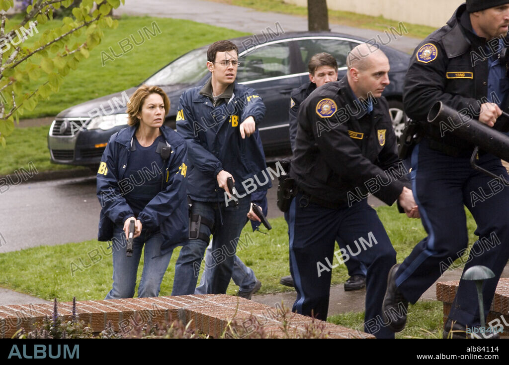 COLIN HANKS y DIANE LANE en RASTRO OCULTO, 2008 (UNTRACEABLE), dirigida por GREGORY HOBLIT. Copyright COHEN/PEARL PROD./LAKESHORE ENTERTAINMENT.