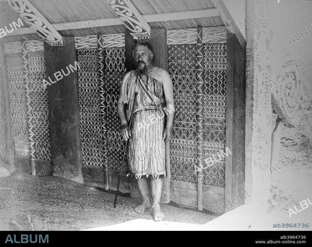 Maori communal hut, New Zealand, 1899.