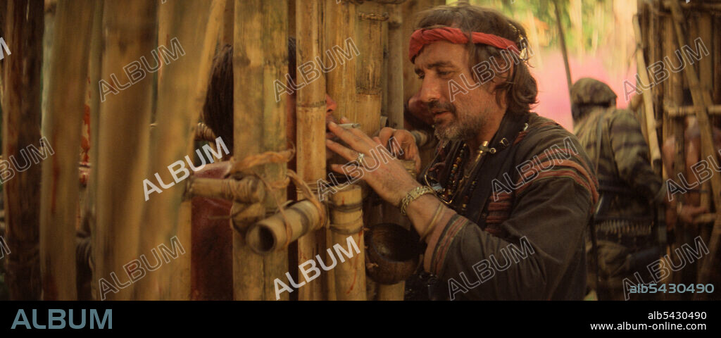 DENNIS HOPPER in APOCALYPSE NOW, 1979, unter der Regie von FRANCIS FORD COPPOLA. Copyright ZOETROPE/UA.