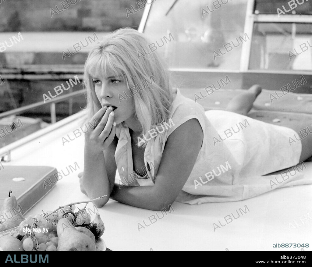 JULIE CHRISTIE in DARLING, 1965, unter der Regie von JOHN SCHLESINGER. Copyright EMBASSY PICTURES.