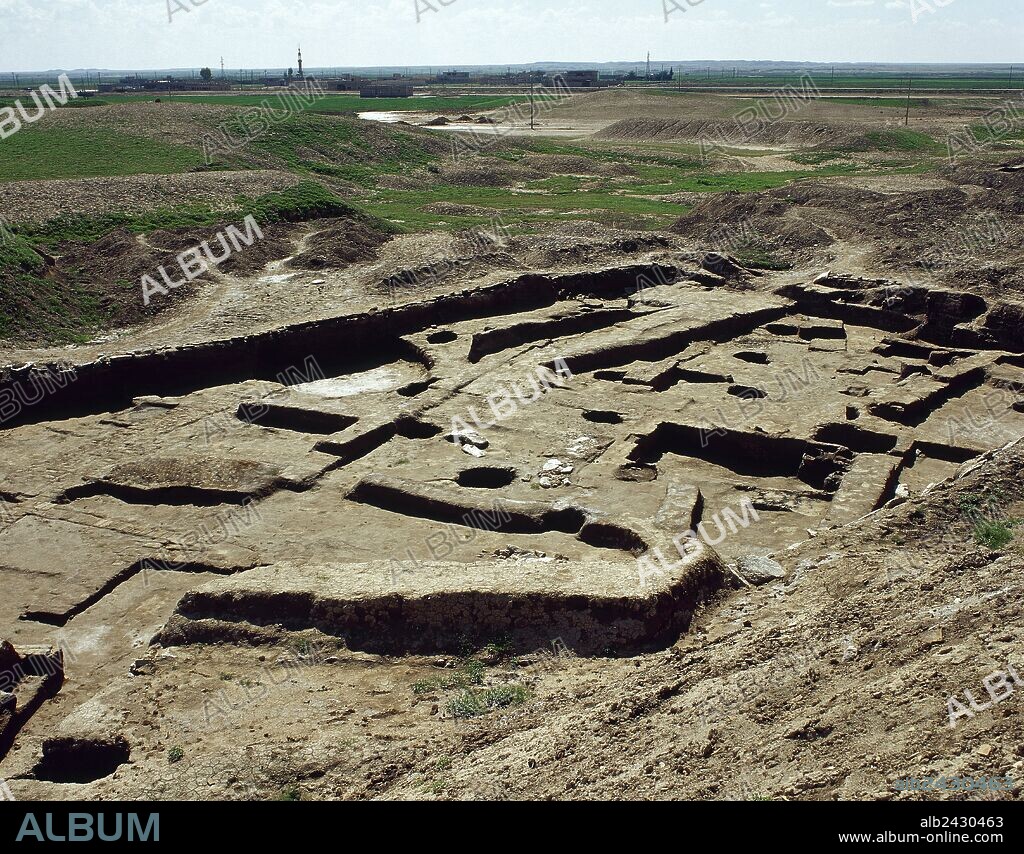 Mesopotamia. Bronze Age. Mari (modern Tell Hariri). Ancient Semitic city, on the right bank of Euphrates river. It was founded by 2900 BC. Panoramic view of the archaeological site. Syria. (Photo taken before the Syrian Civil War).