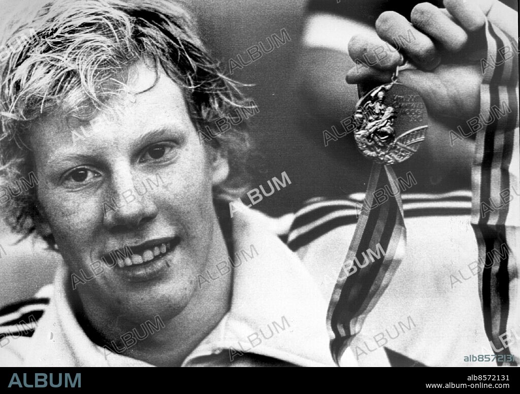 OS Sommar-OS Moskva 1980 Bengt Baron jublar simning med Guldmedalj 100 m ryggsim. (c) Göran Strandberg / Sydsvenskan / IBL.