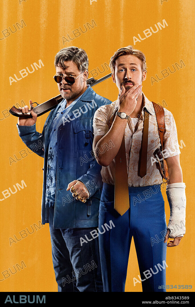 RUSSELL CROWE and RYAN GOSLING in THE NICE GUYS, 2016, directed by SHANE BLACK. Copyright MISTY MOUNTAINS/SILVER PICTURES/WAYPOINT ENTERTAINMENT.