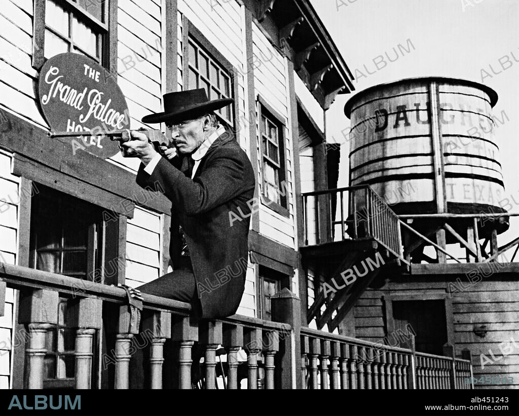 LEE VAN CLEEF in SABATA, 1969, directed by GIANFRANCO PAROLINI. Copyright UNITED ARTISTS.
