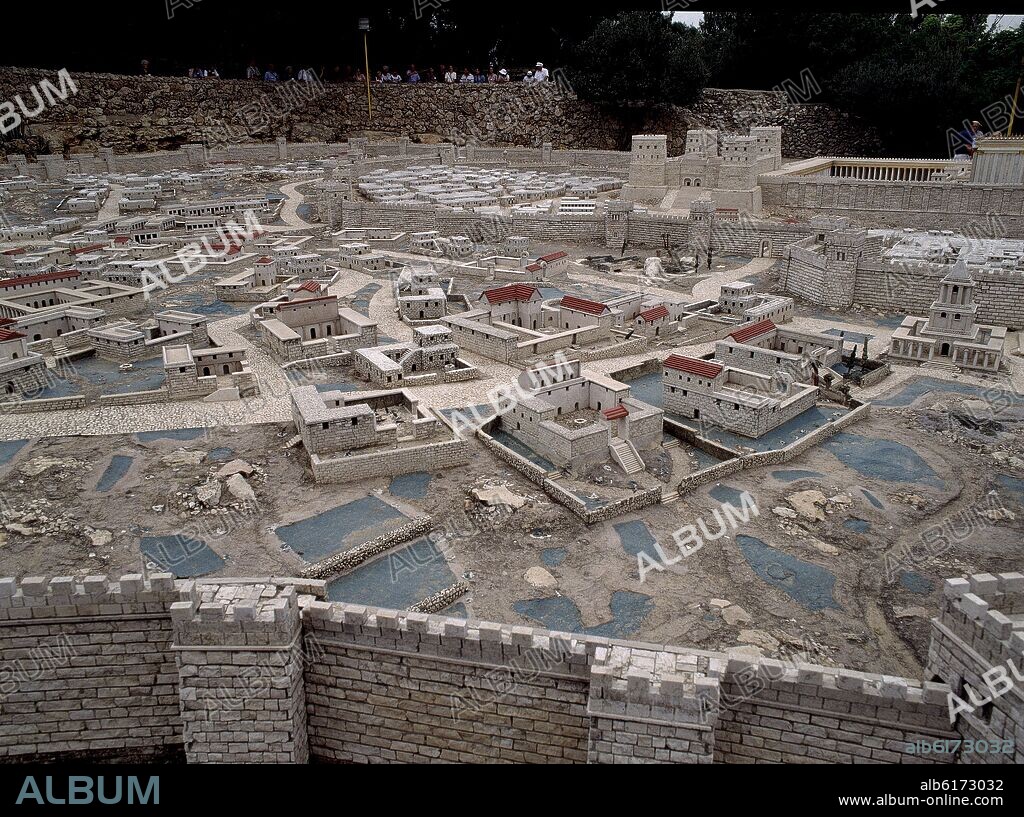 MAQUETA DE JERUSALEN - CIUDAD JUNTO A LAS MURALLAS DEL TEMPLO DE HERODES (25 AL 13 AC RECONSTRUYE LA CIUDAD).