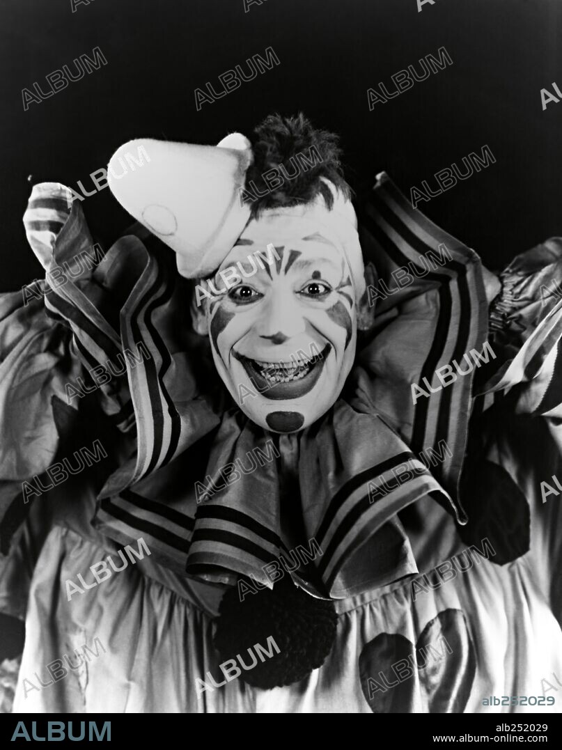 LON CHANEY en RÍE, PAYASO, RÍE, 1928 (LAUGH, CLOWN, LAUGH), dirigida por HERBERT BRENON. Copyright M.G.M.