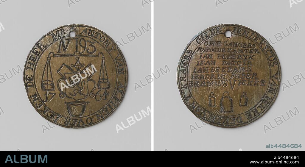 St. Nicholas or kramers guild of Zierikzee, guild token with no. 193, Brass token with hole in it. Obverse: coat of arms between year under equilibrium that is in balance and numeral No. 193, below: size on which a bow or rod lies within the scope. Reverse: inscription above three weights in an inscription, Zierikzee, Antonie van Alphen, Hendricus van Hekke, Johan de Kanter, Jan Hemeryk, Jean Patoir, Jan de Kramer, Hendrik Faber, Erasmus van Hekke, anonymous, 1764, brass (alloy), engraving, d 5.4 cm × w 23.79 gr.