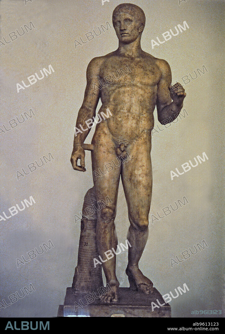 Doryphoros, 5th century b.C., Roman copy from 1st century found in Pompeii.