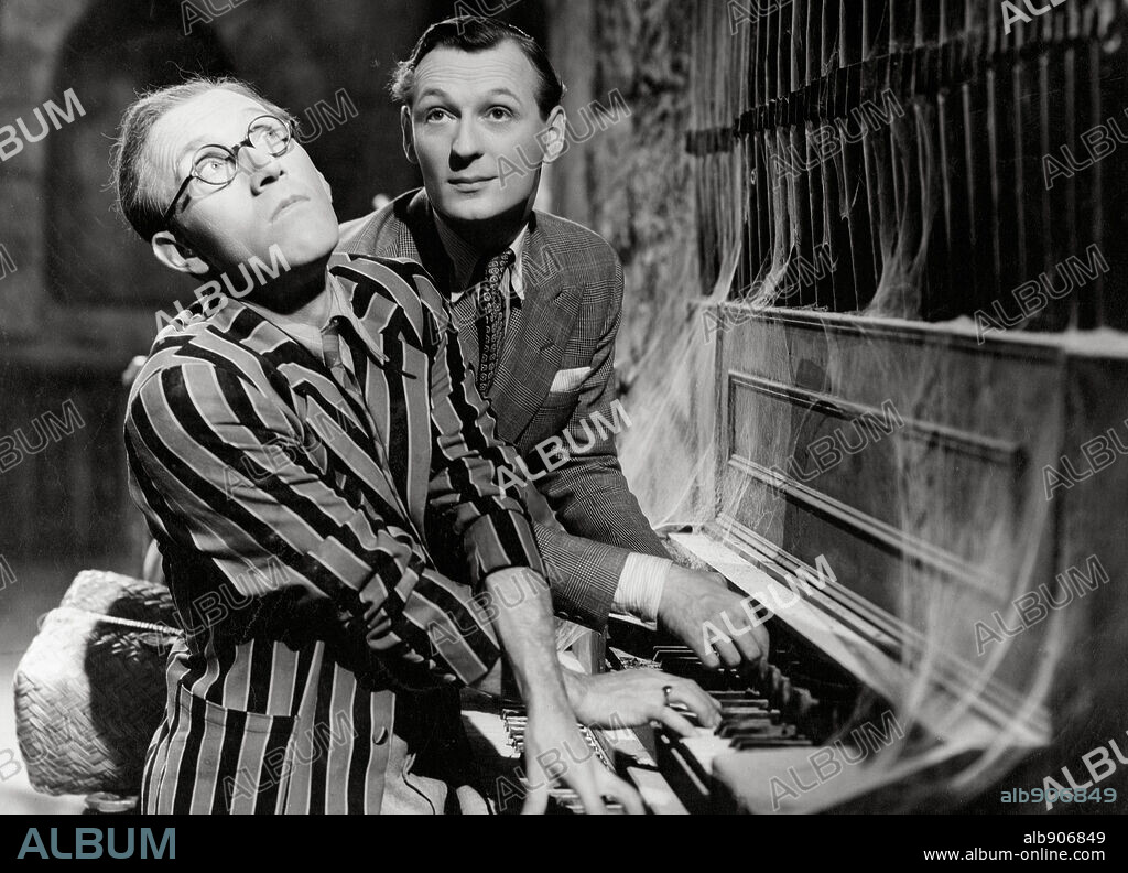 ARTHUR ASKEY in BAND WAGGON, 1940. Copyright GAINSBOROUGH FILMS.