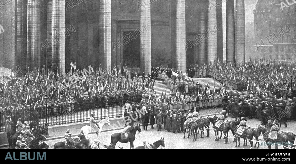 H MANUEL. 'L'apotheose du Soldat; le 11 novembre 1920, le cercueil du Soldat, porte par huit adjudants-chefs, morte les degres du Pantheon, entre les groupes compacts des huit cents drapeaux de l'armee qui lui ont forme, dans le cortege, une triomphale escorte d'honneur', 1920. From "L'Album de la Guerre 1914-1919, Volume 2" [L'Illustration, Paris, 1924].