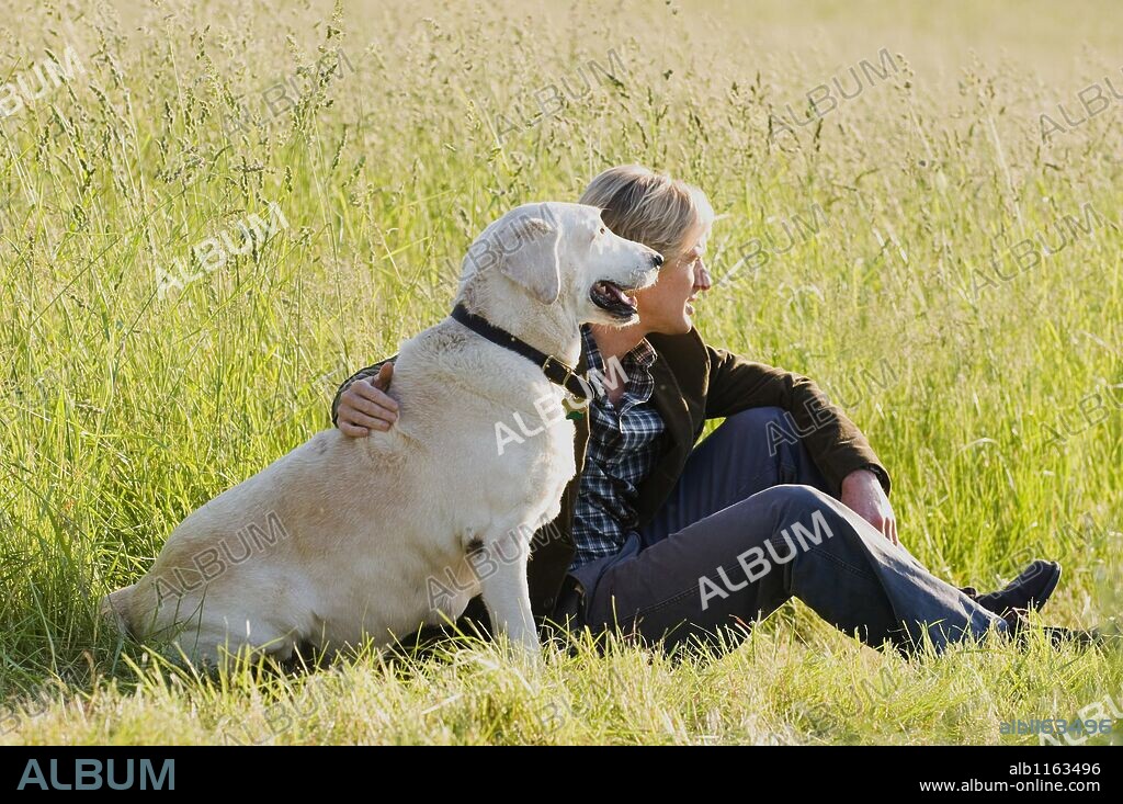 OWEN WILSON en UNA PAREJA DE TRES, 2008 (MARLEY & ME), dirigida por DAVID FRANKEL. Copyright FOX 2000 PICTURES/REGENCY ENTERPRISES.