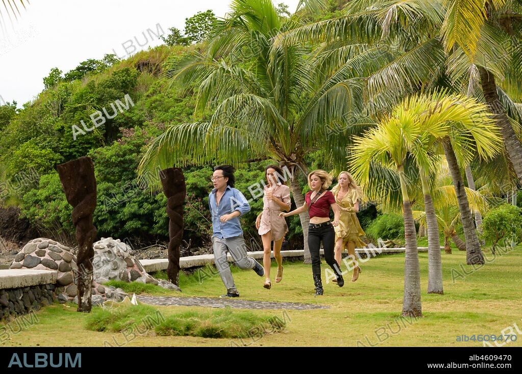 JIMMY O. YANG, LUCY HALE, MAGGIE Q and PORTIA DOUBLEDAY in FANTASY ISLAND, 2020, directed by JEFF WADLOW. Copyright Blumhouse Productions / Columbia Pictures.