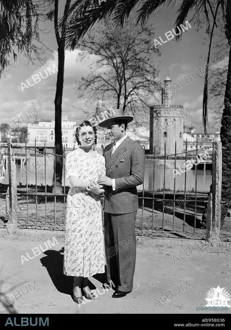 MARIA LUISA ARIAS and PEDRO TEROL in LA REINA MORA, 1937, directed by EUSEBIO FERNANDEZ ARDAVIN.